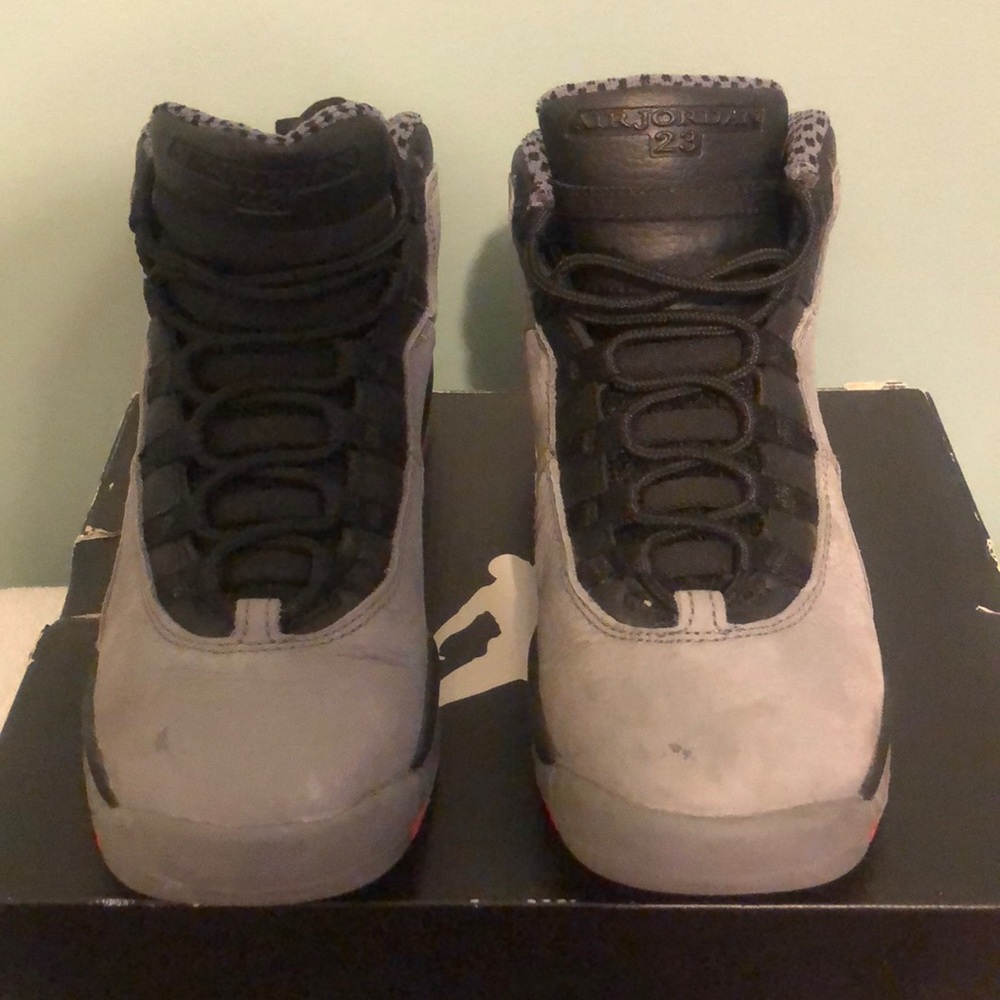 Jordan 10 Retro Greys